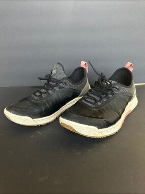 Muck Boot sneakers women’s size 8